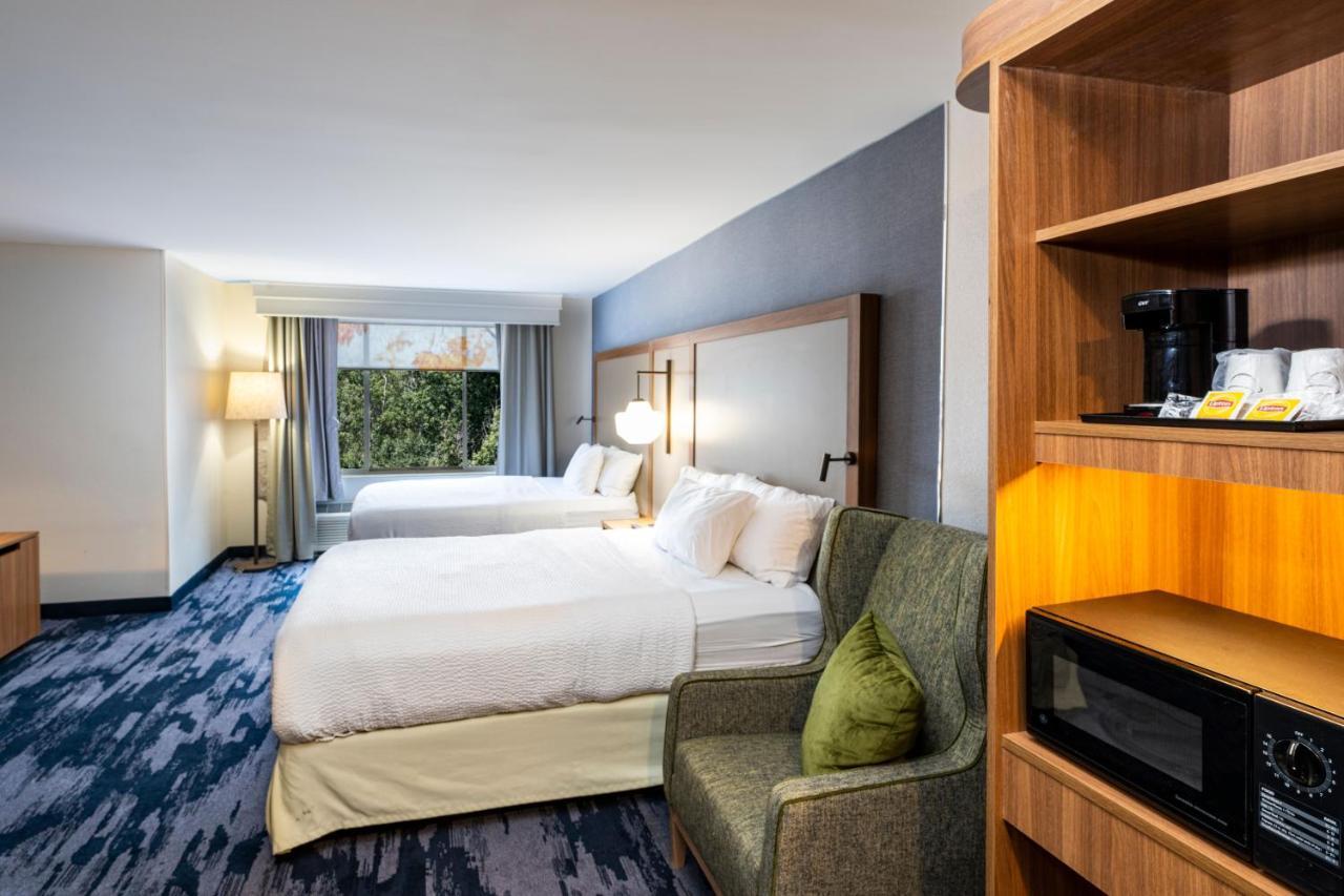 Queen Room with Two Queen Beds
