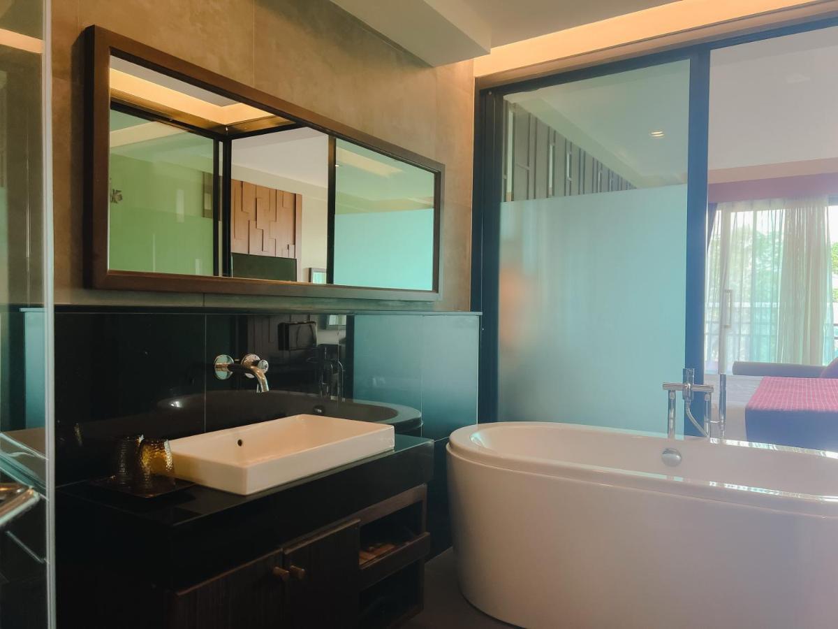 Premium Double or Twin Room Mountain View