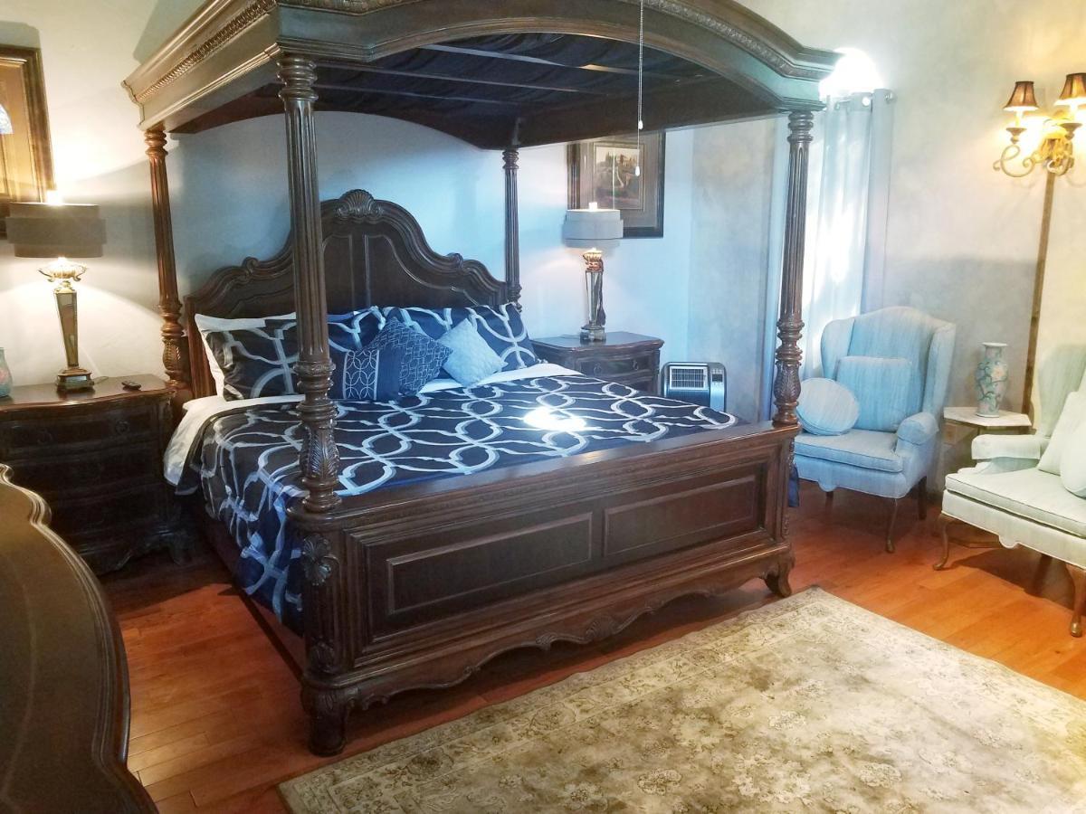 King Suite with Balcony