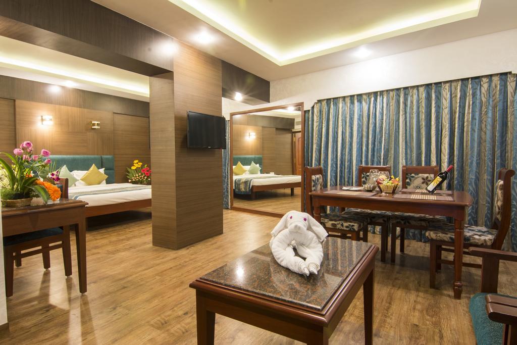 Queen Suite