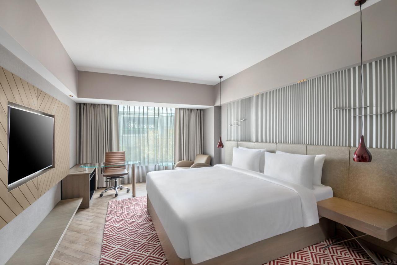 Day Use Room for 6hrs (Any time between 11AM – 5PM), No Night Stay Allowed, Mandatory Check Out at 5 pm, Multiple days Stay not allowed