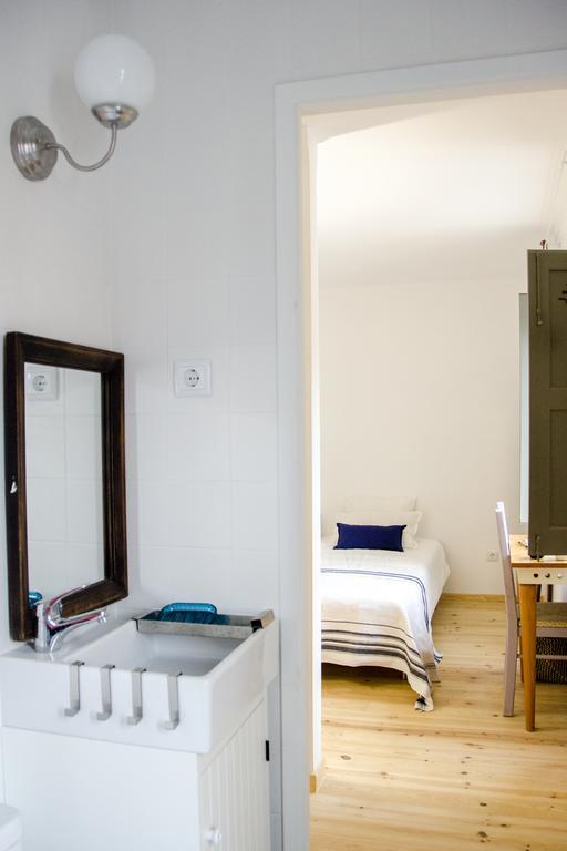 Vierpersoonskamer met Badkamer