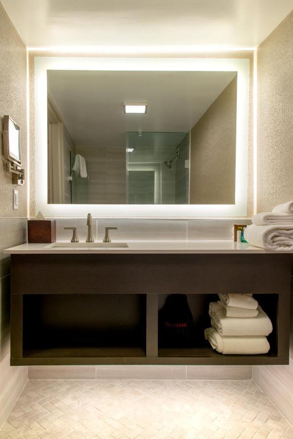 Habitación Estándar con ducha accesible en silla de ruedas - 1 cama extragrande
