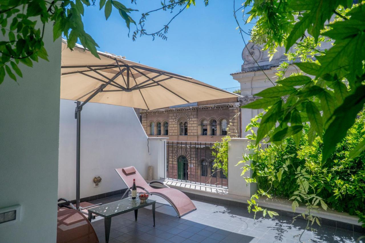 Ático con terraza - 2 plantas - Vicolo del Bologna, 39