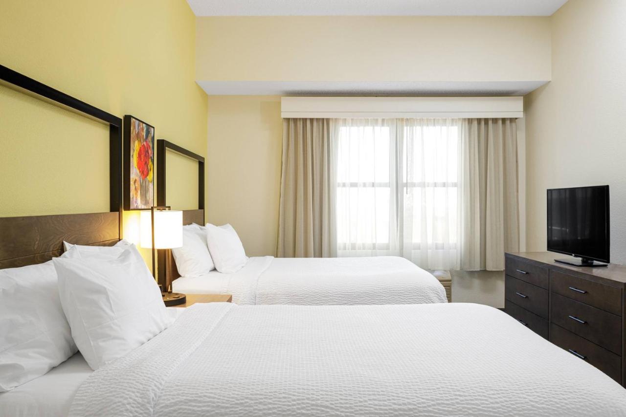 2 Bedroom Suite