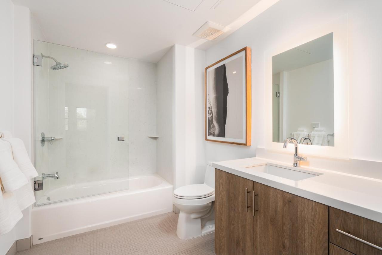 Studio Apartment (Self Check-in with Virtual Front Desk)