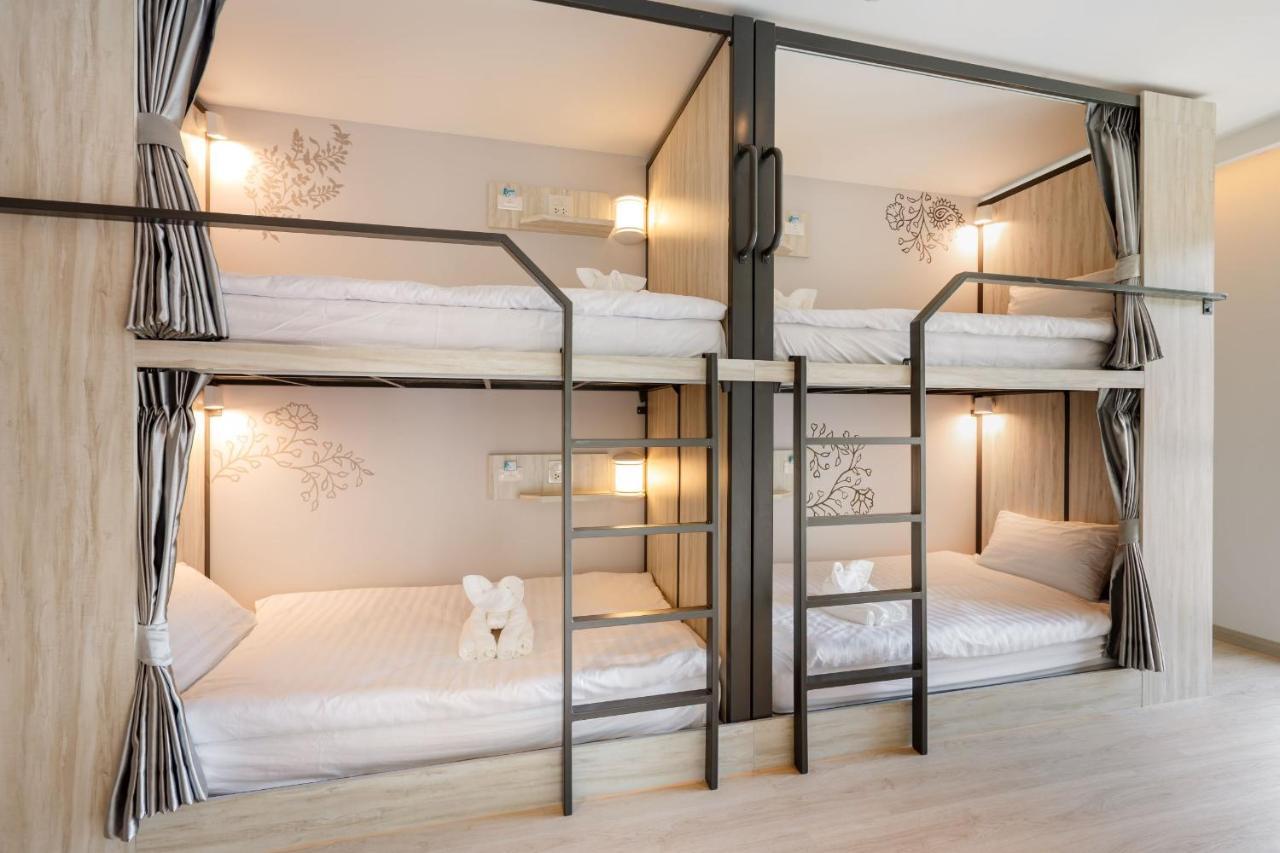 6-Bed Mixed Dormitory Room