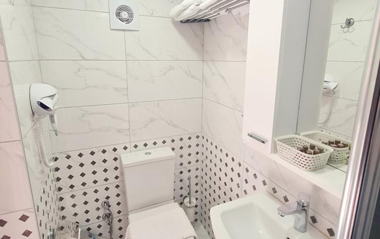 Tek Yatak Odalı Süit