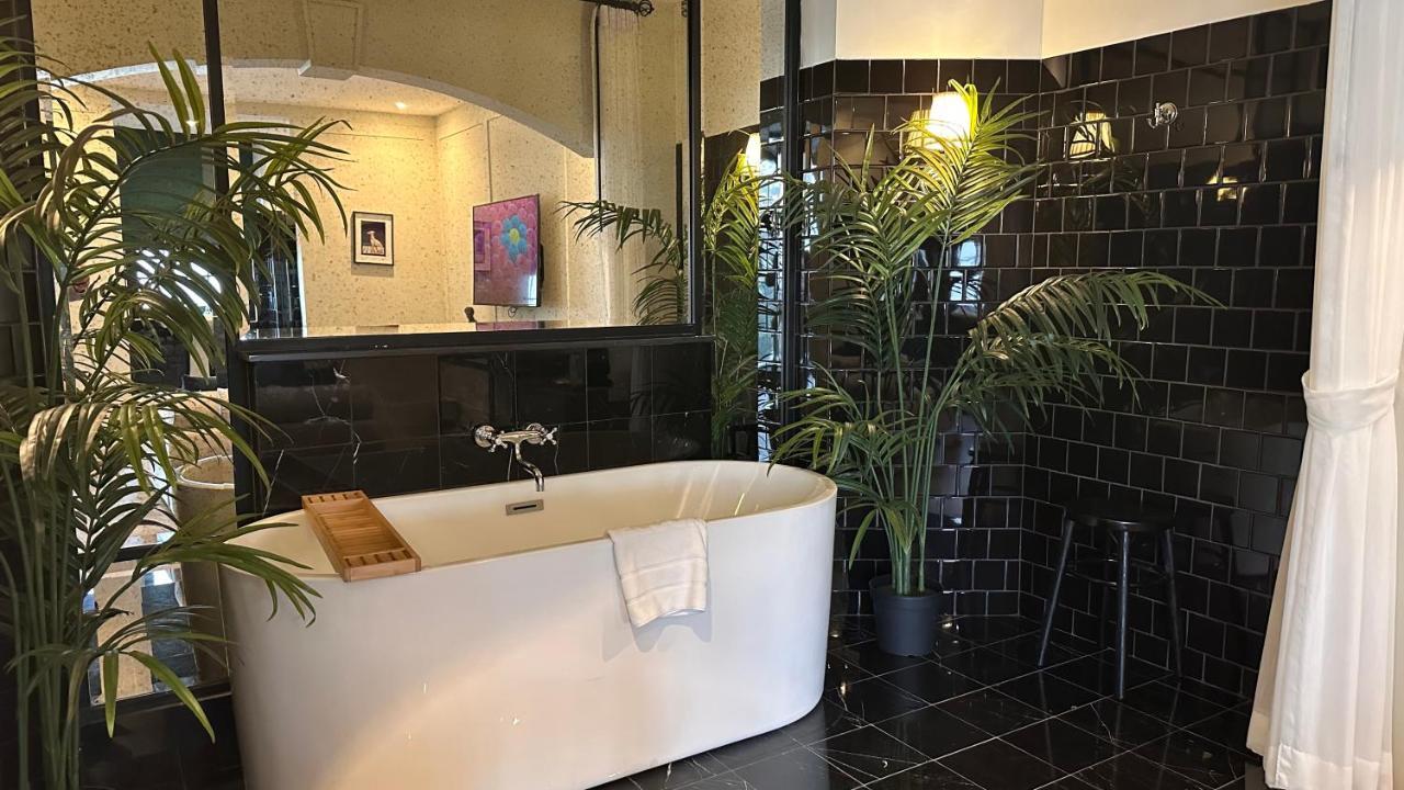Suite Terrace,1360930556:JPEG