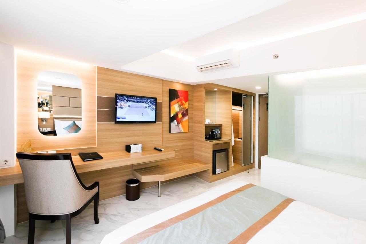 Special Sale at Deluxe Room