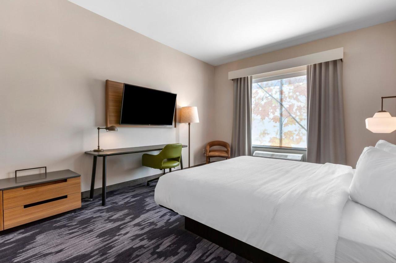 King Room Hearing Accessible