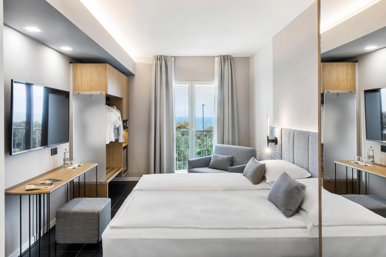 Deluxe Doppel-/Zweibettzimmer mit Seeblick
