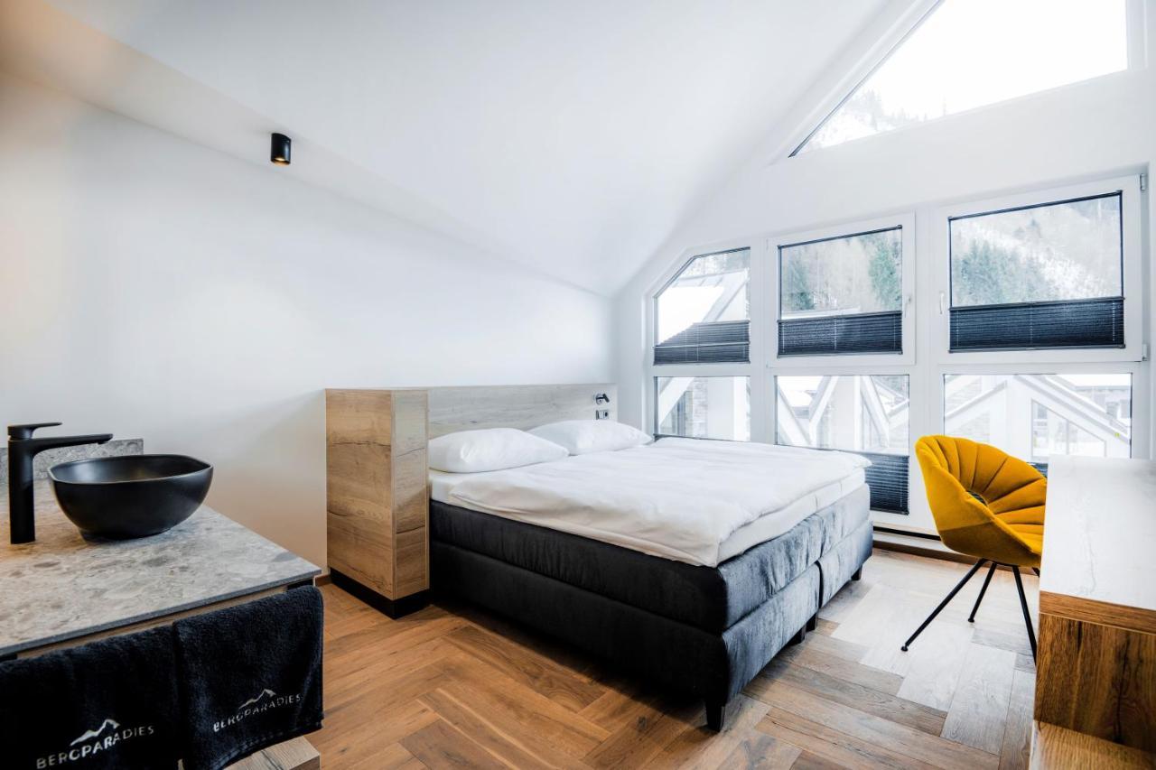 Doppelzimmer mit Balkon