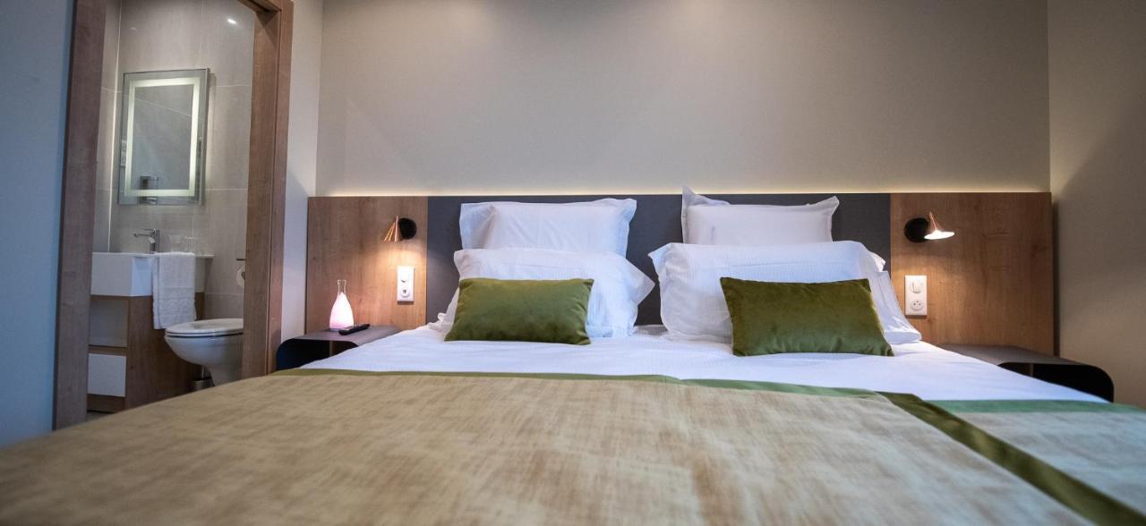 Chambre Double ou Lits Jumeaux avec Salle de Bains Privative