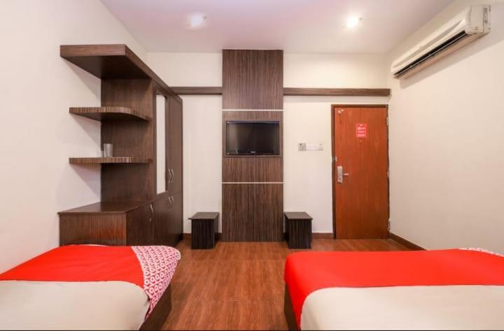 Small Twin Room
