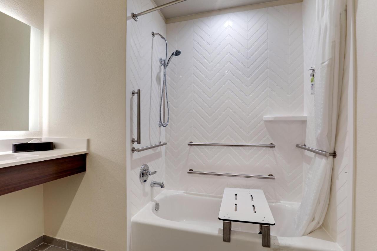 King Room Mobility Access or Hearing Accessible