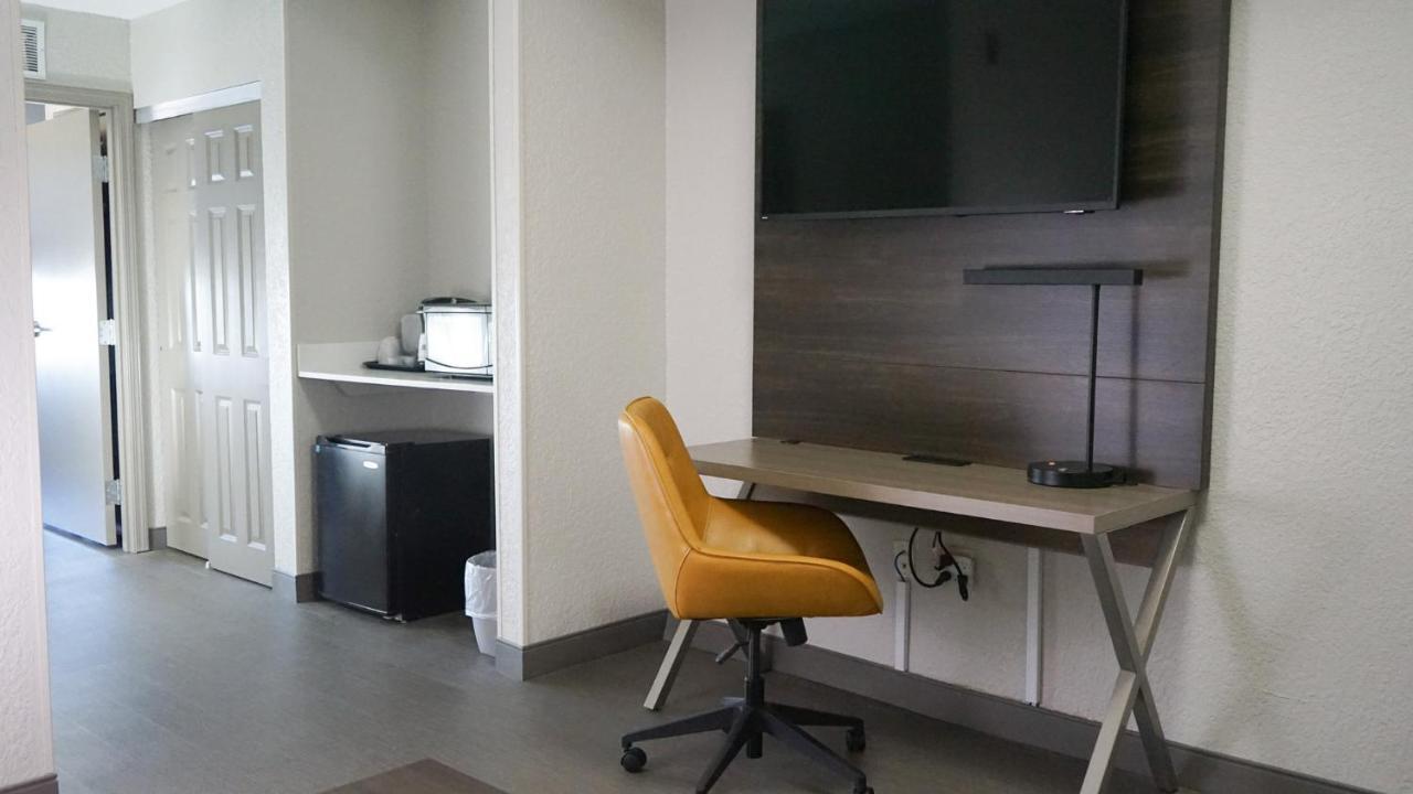 One-Bedroom King Suite with Sofa Bed