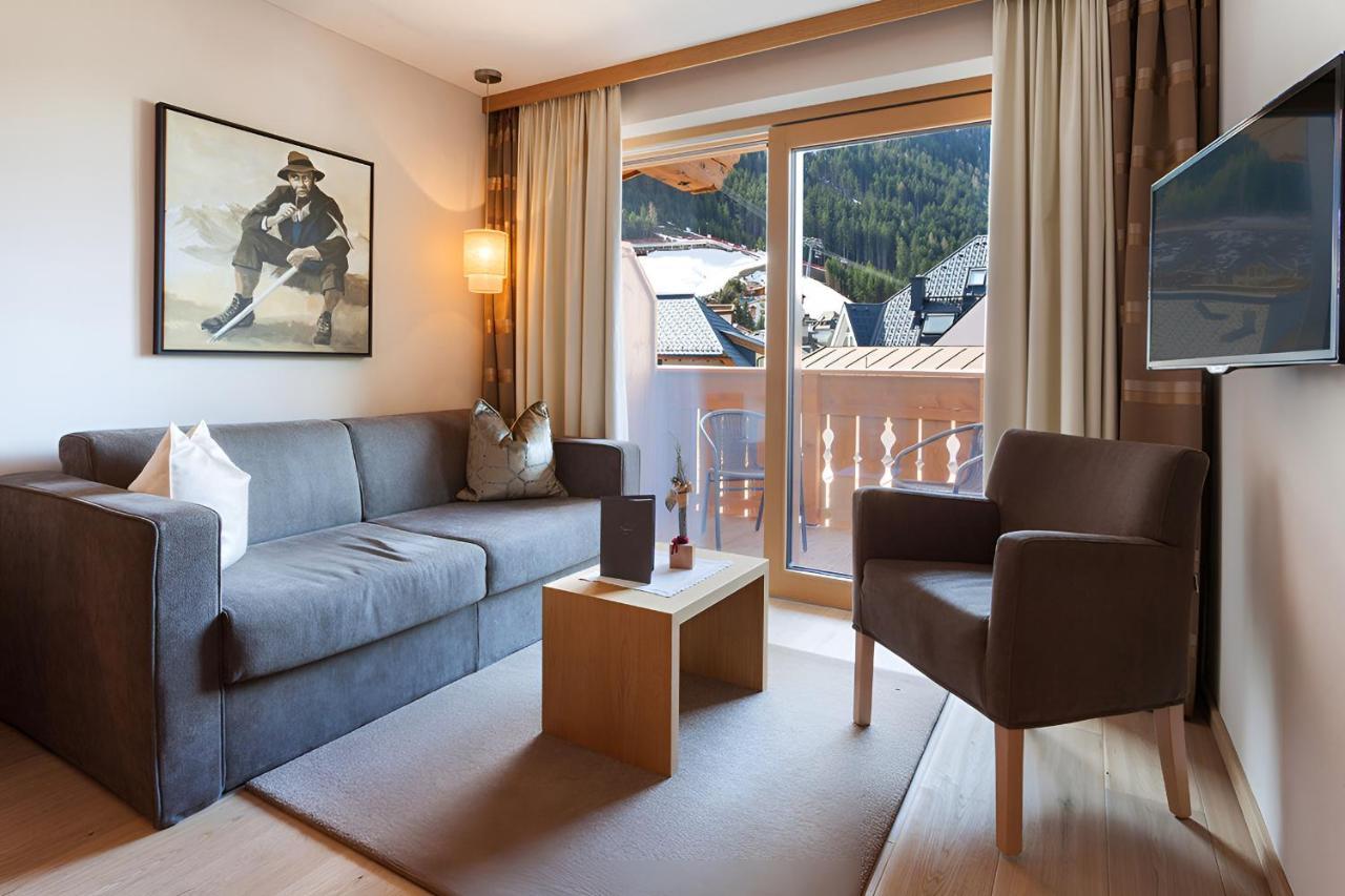 Suite Balcony,1362308936:JPEG