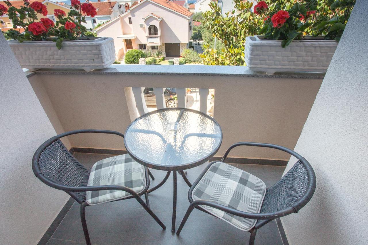 Studio Balcony