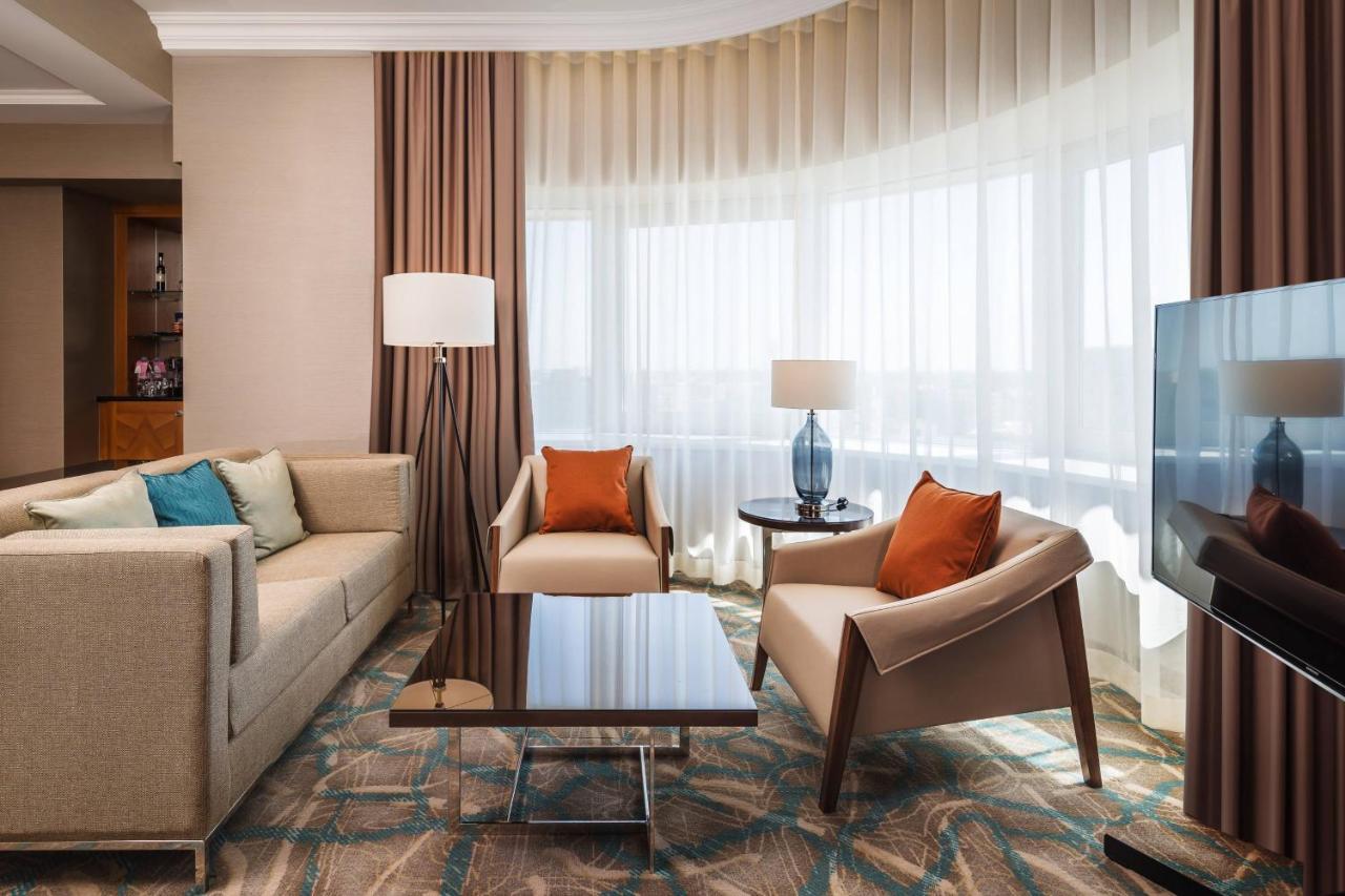 Senator Suite with Access and Breakfast in Executive Lounge,1362882518:JPEG