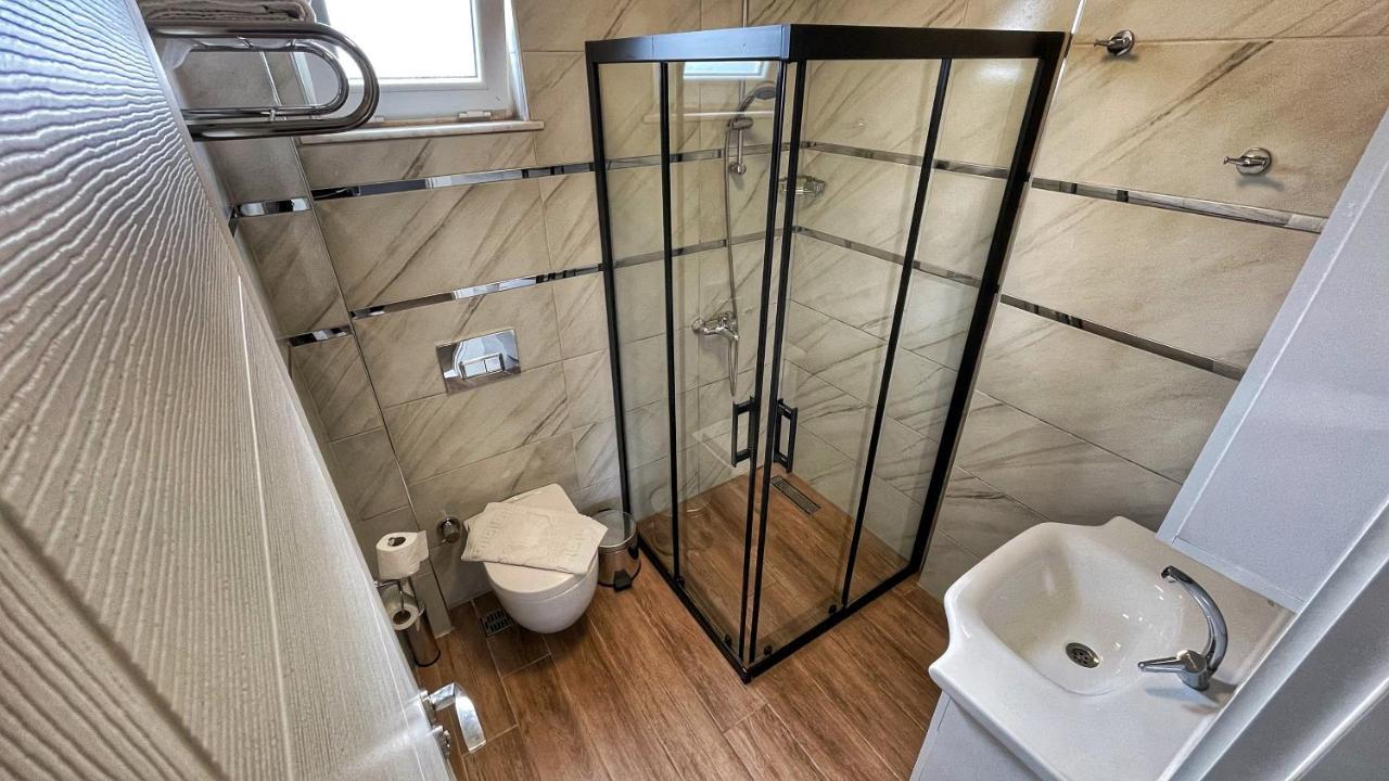 Suite with Terrace,1592197024:JPEG