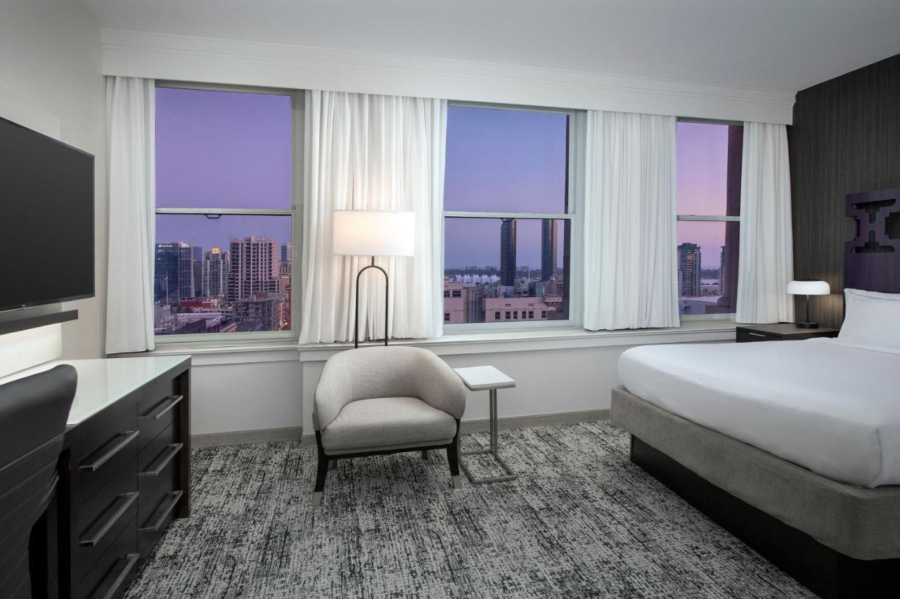 King Room Bay View,1362979253:JPEG
