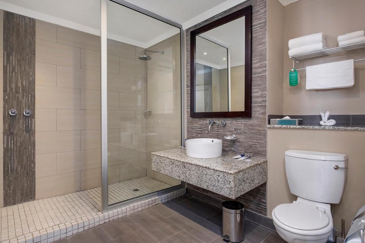 Larger Guest room, 1 King