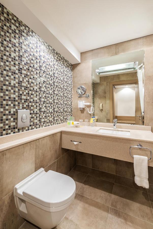 Queen Double Room - double occuopancy
