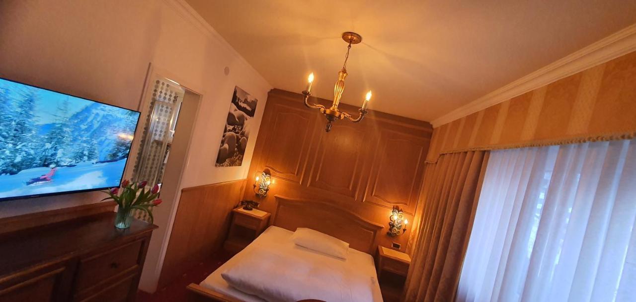 Classic Single Room