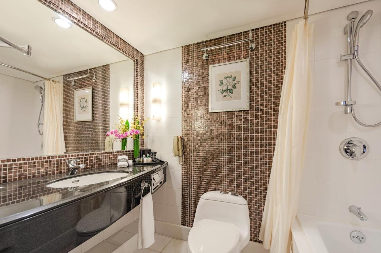 Collection Executive Room