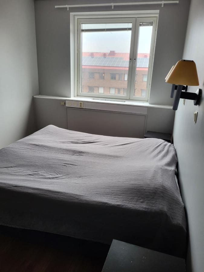 Two-Bedroom Apartment,1364039936:JPEG