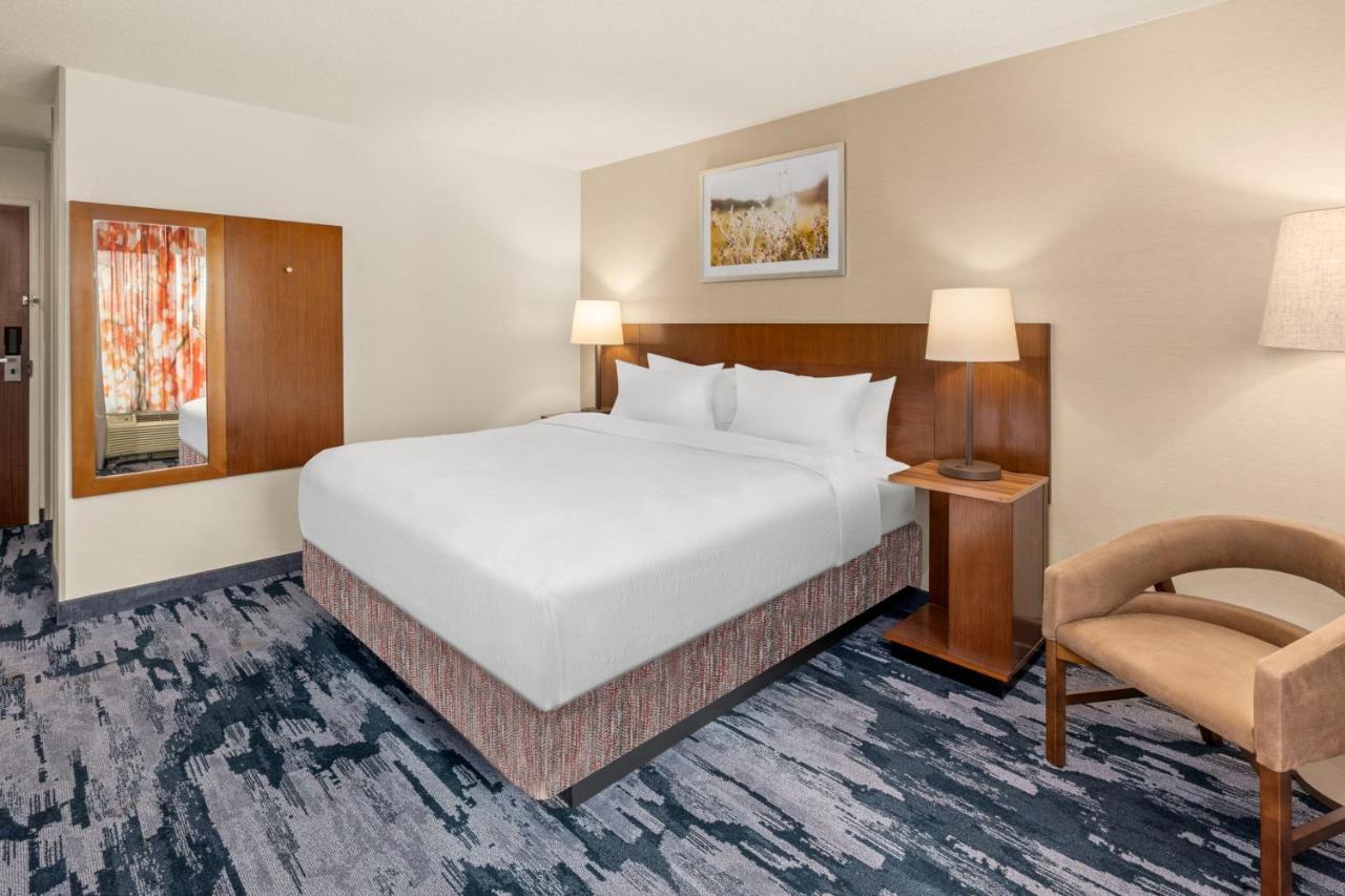 Habitación Deluxe con cama extragrande y bañera adaptada - Apta para personas con discapacidad auditiva y movilidad reducida