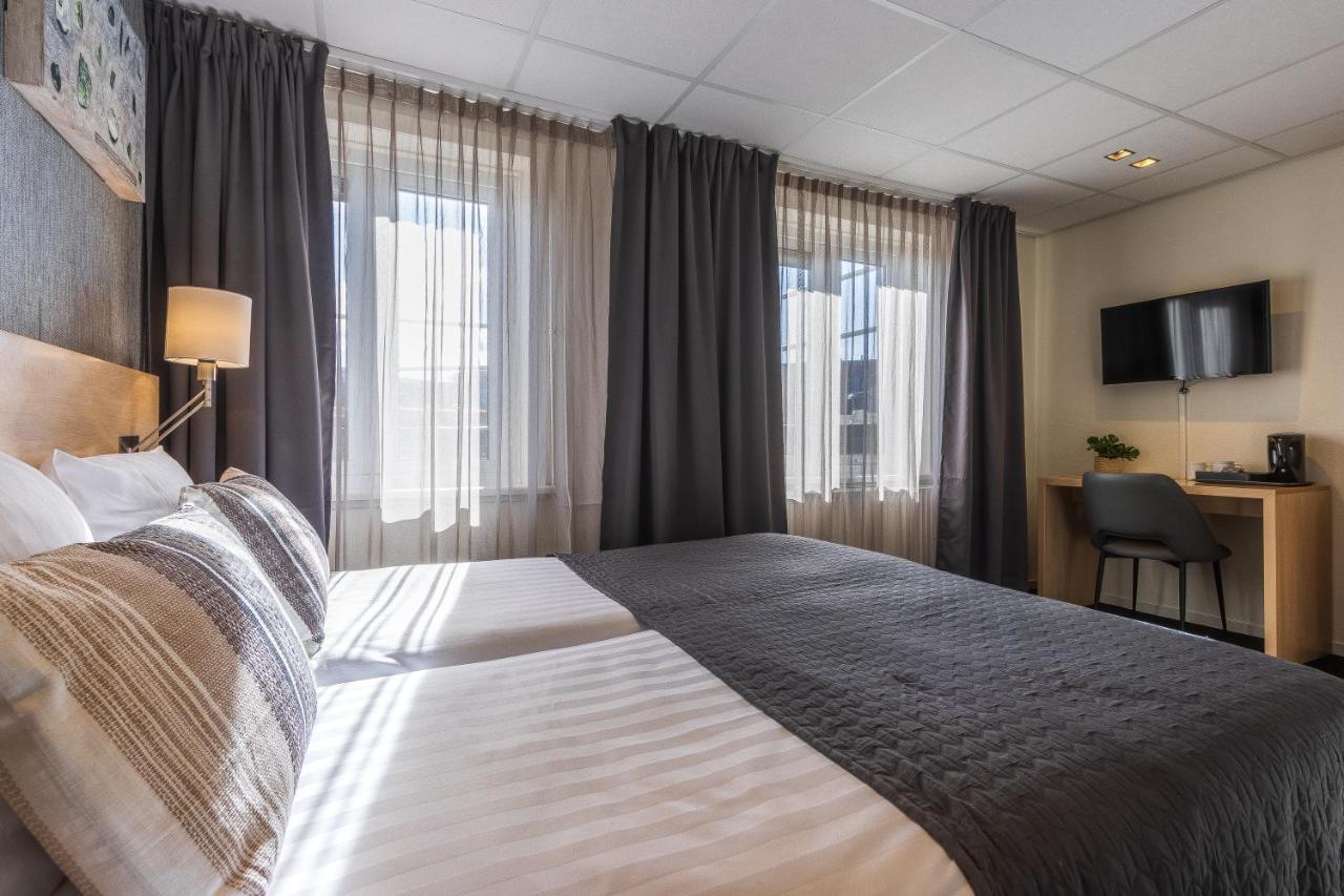 Budget Double Room Annex,1364565137:JPEG