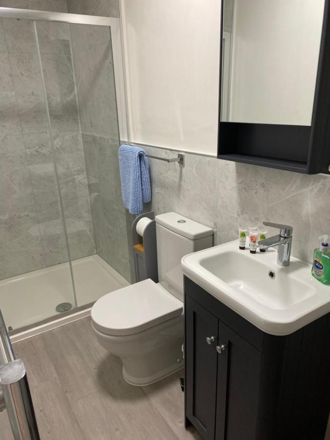 Double Room,1739432221:JPEG