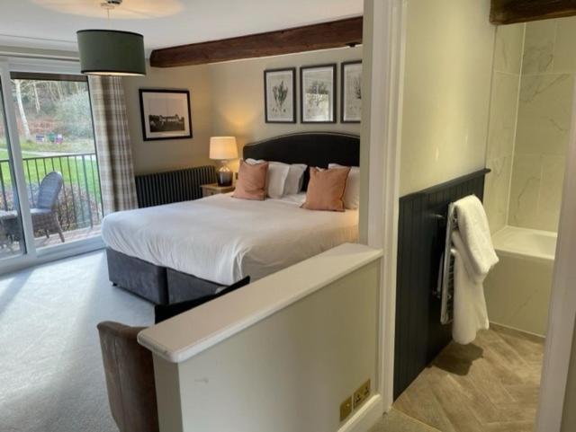 Superior Deluxe Double or Twin Room