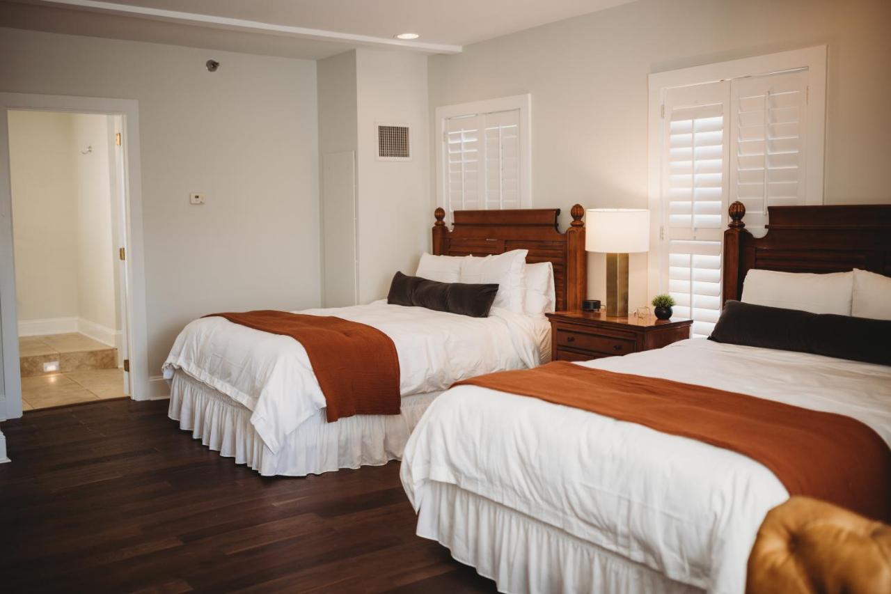 Queen Room