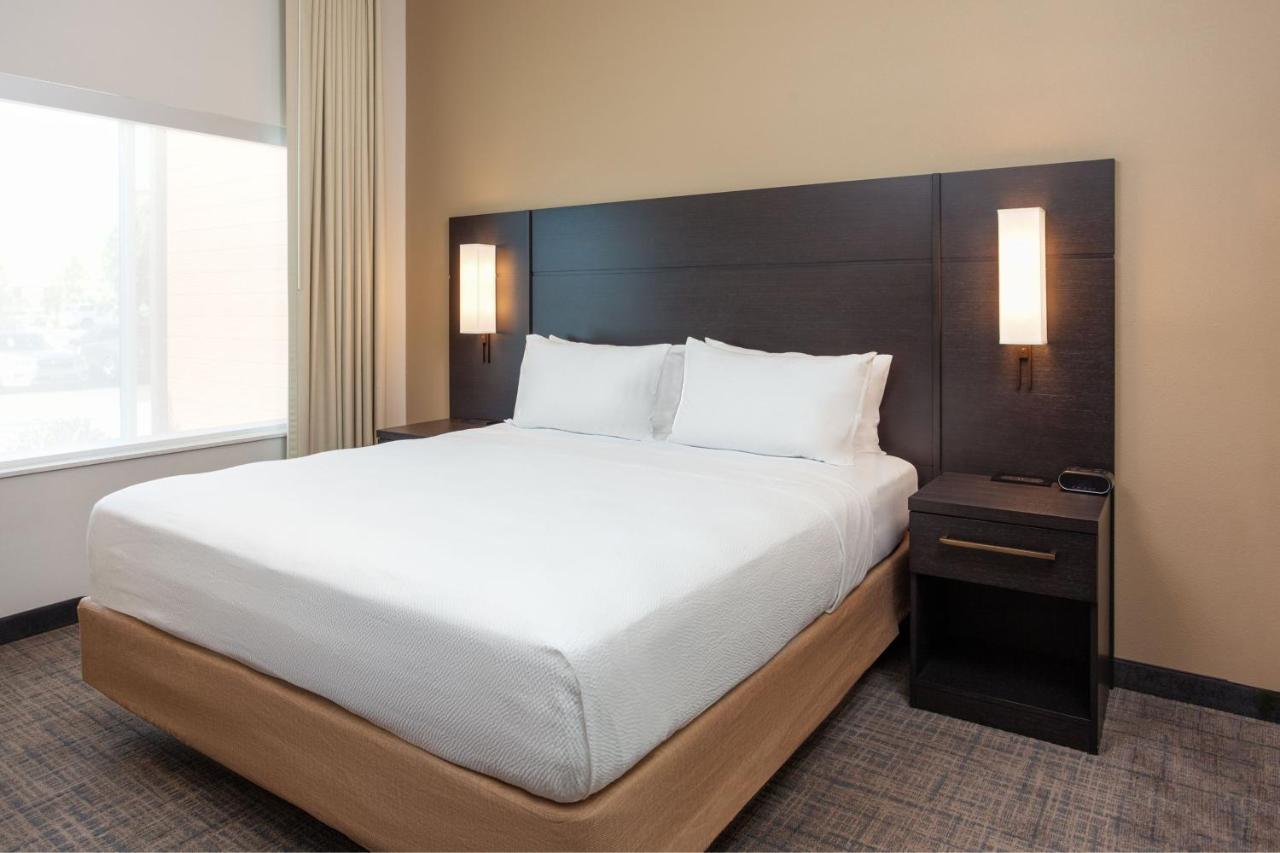 One-Bedroom King Suite Sofa Bed