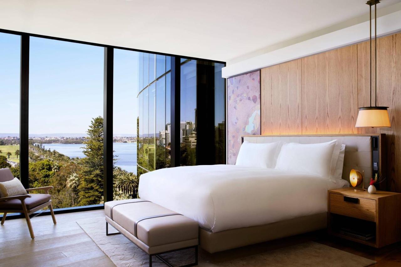Langley Park View 1-Bedroom Suite 1 King Bed
