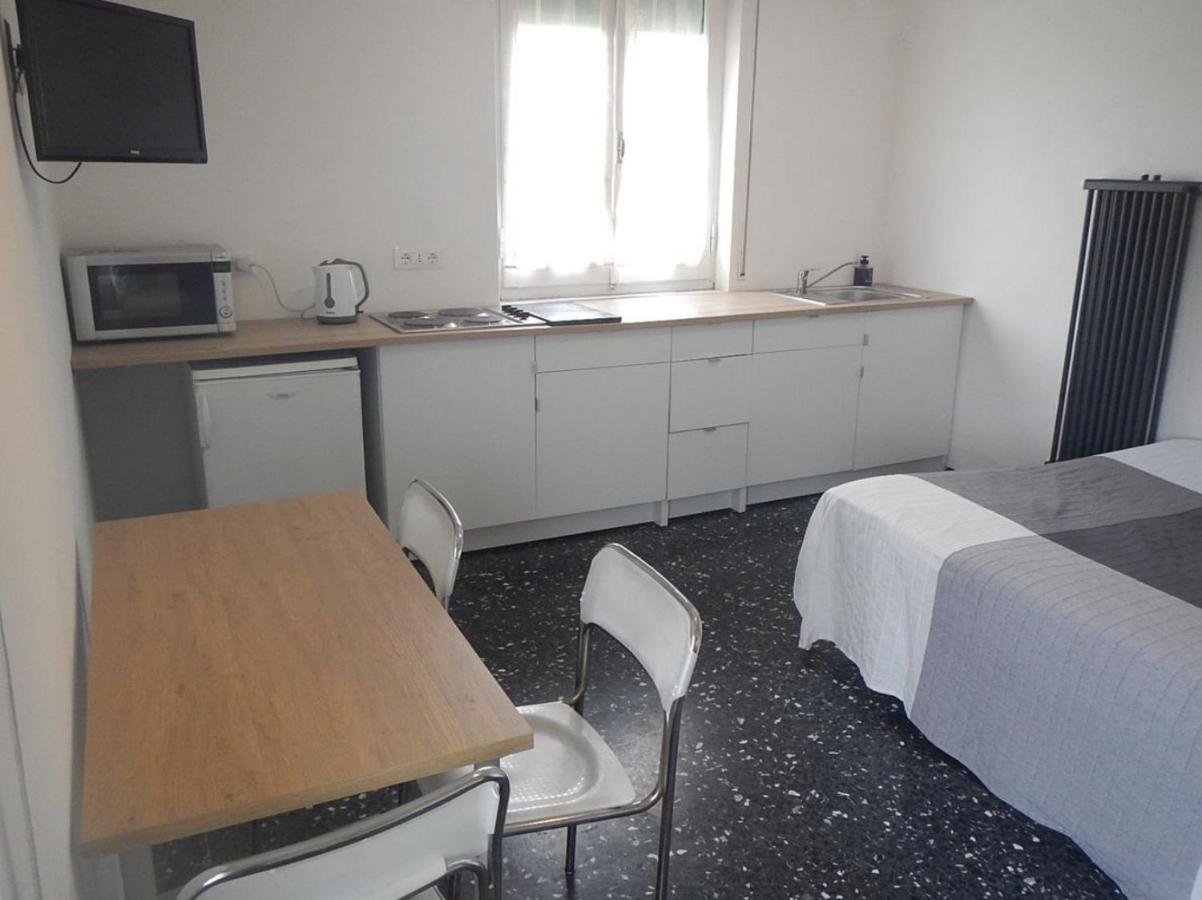 Triple Room with Shared Bathroom