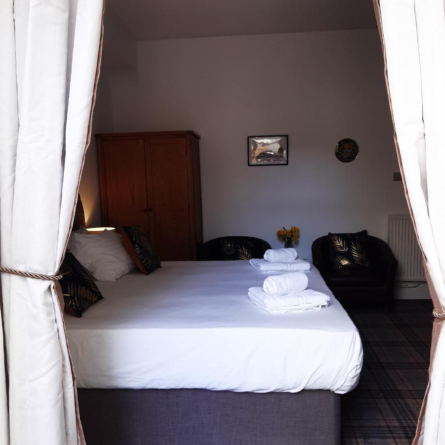 Double or Twin Room with Terrace