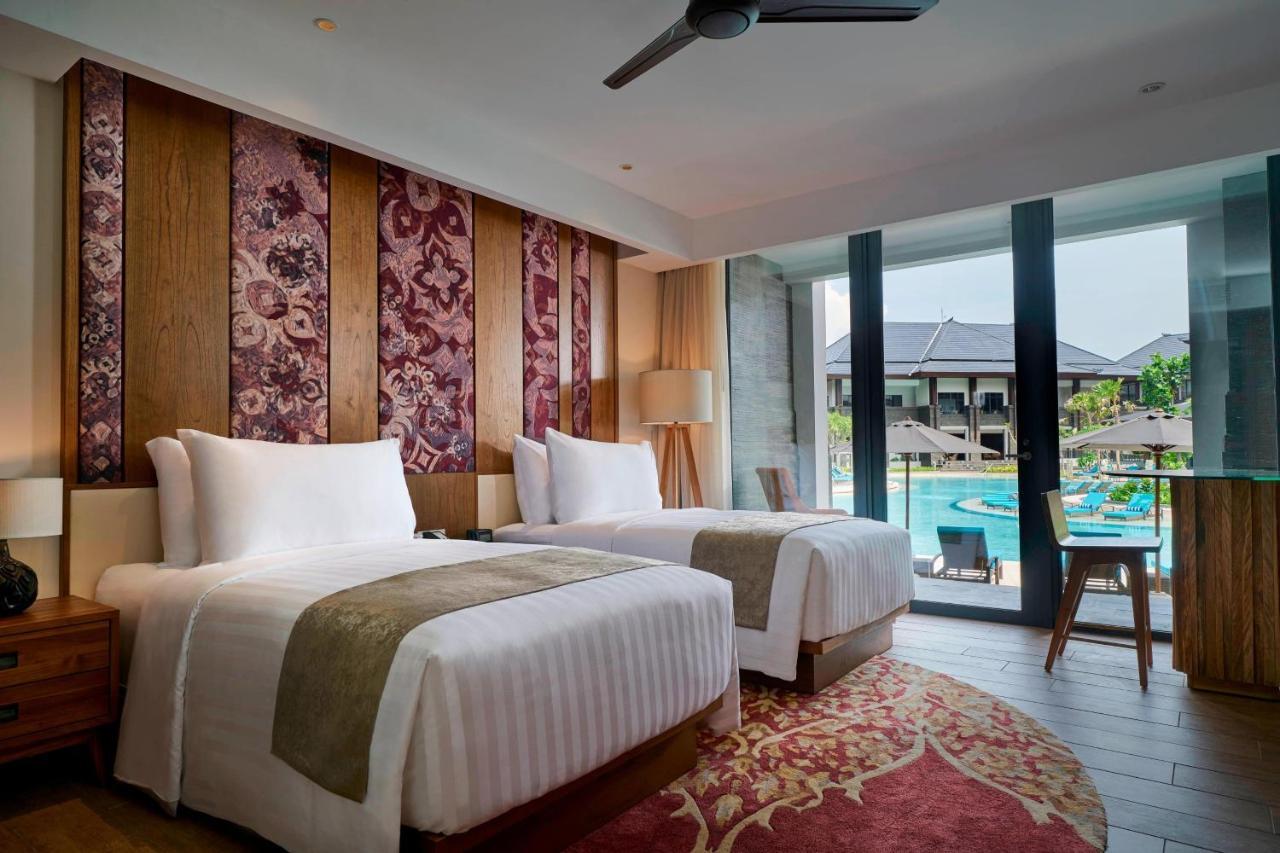 Two-Bedroom Apartment with King and Twin Beds and Balcony