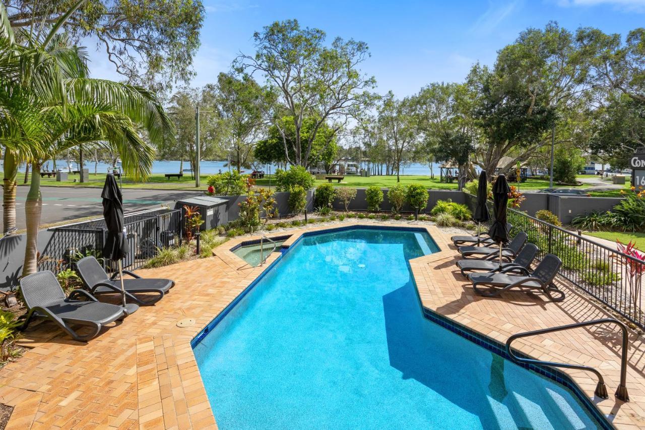 Three-Bedroom Apartment with River View
