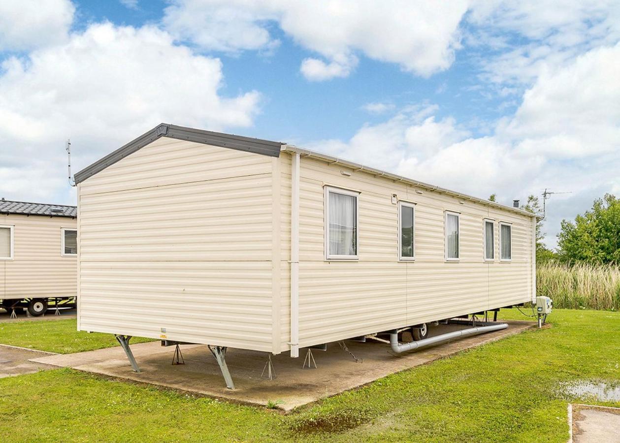 Mobile Home 3