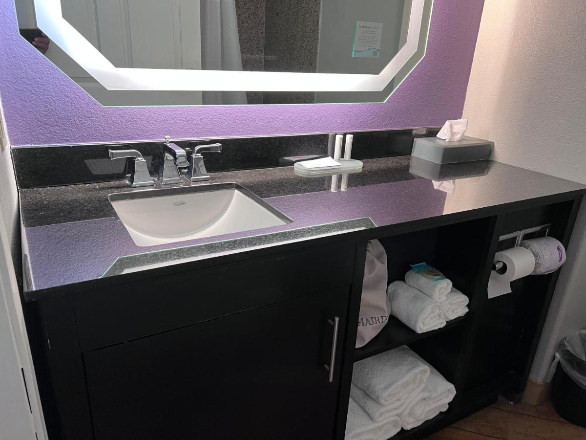 Deluxe Queen Room with Two Queen Beds
