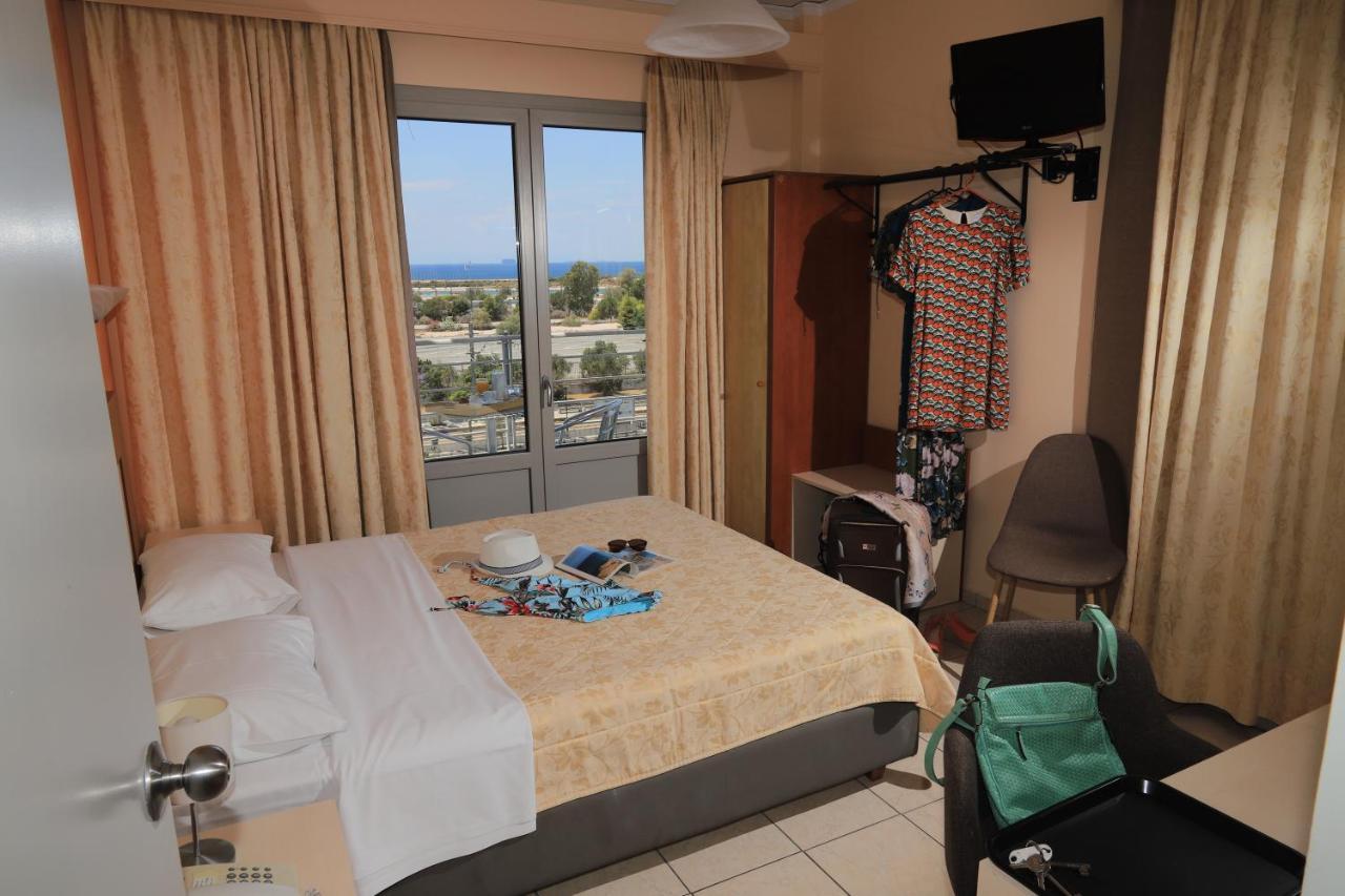 Double or Twin Room with Side Sea View,1370327492:JPEG