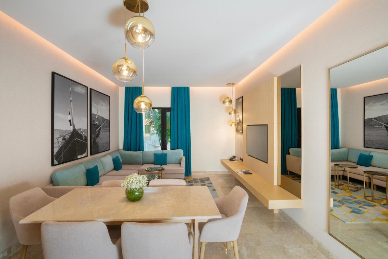 Three Bedroom Pool View Apartment