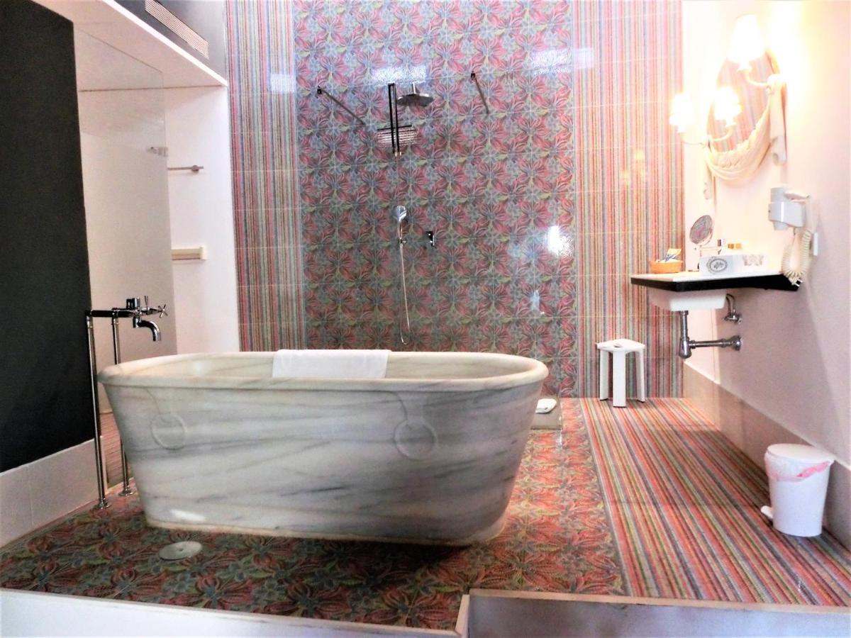 Deluxe Junior Suite