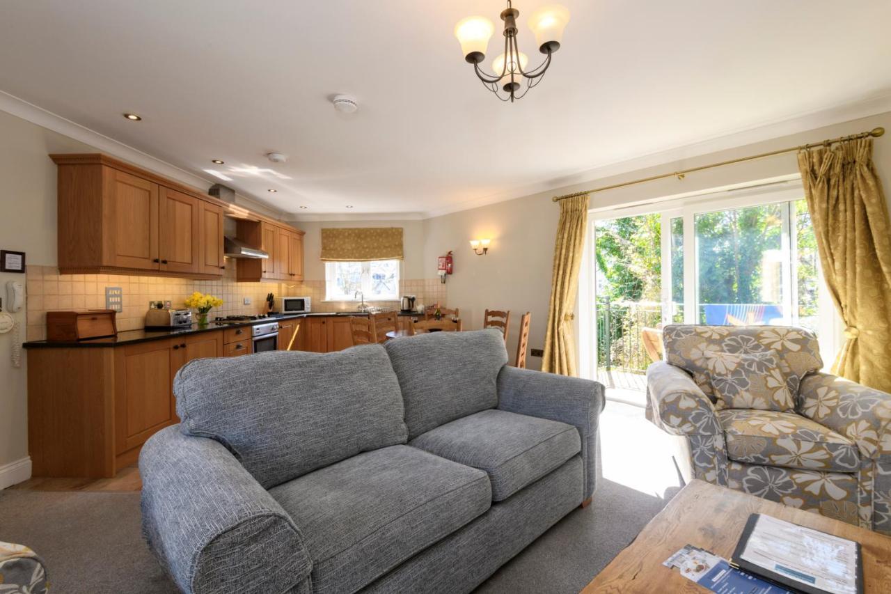 Two-Bedroom Apartment,1371840455:JPEG