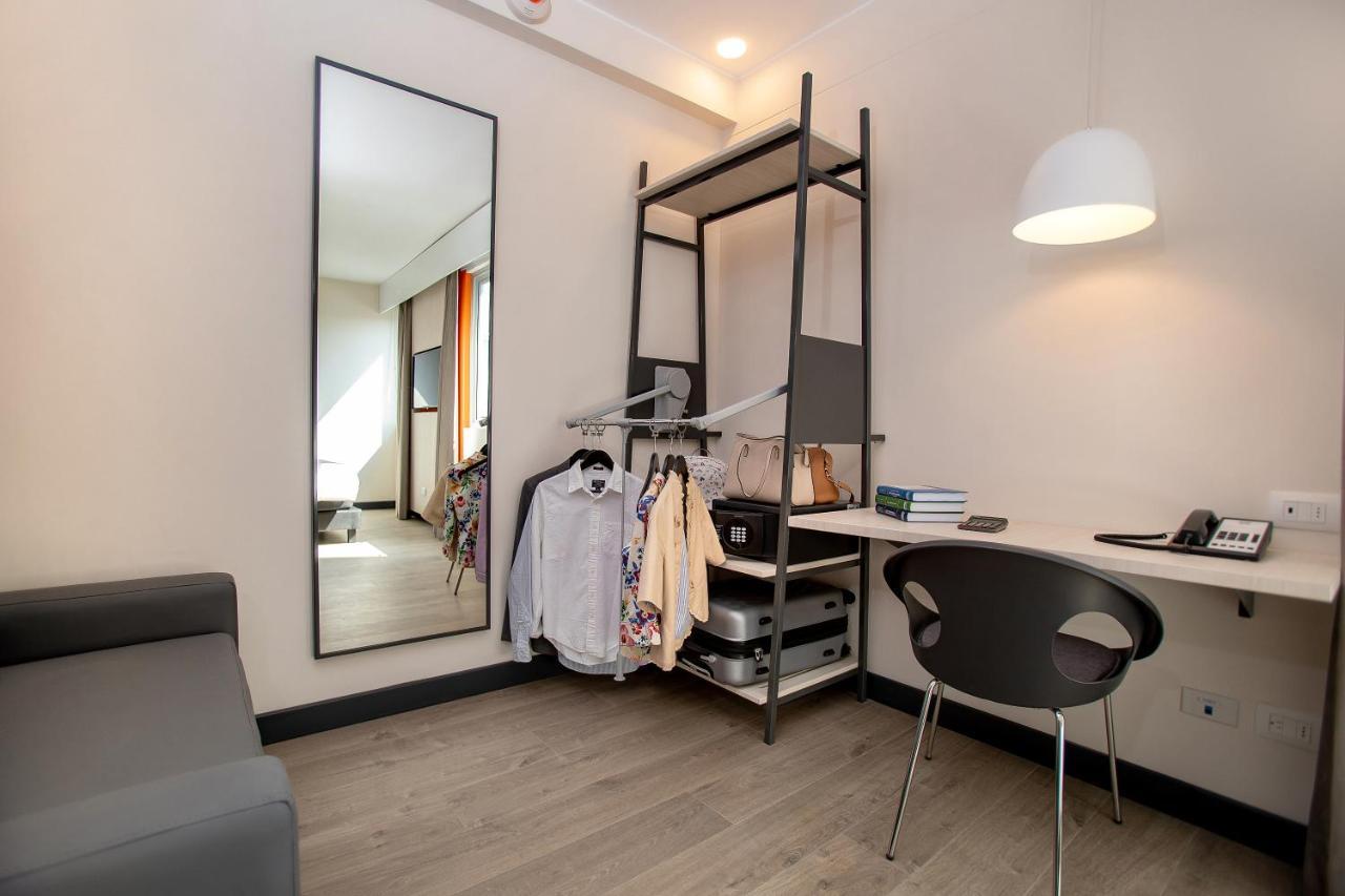 Habitación adaptada para personas con movilidad reducida - Cama grande