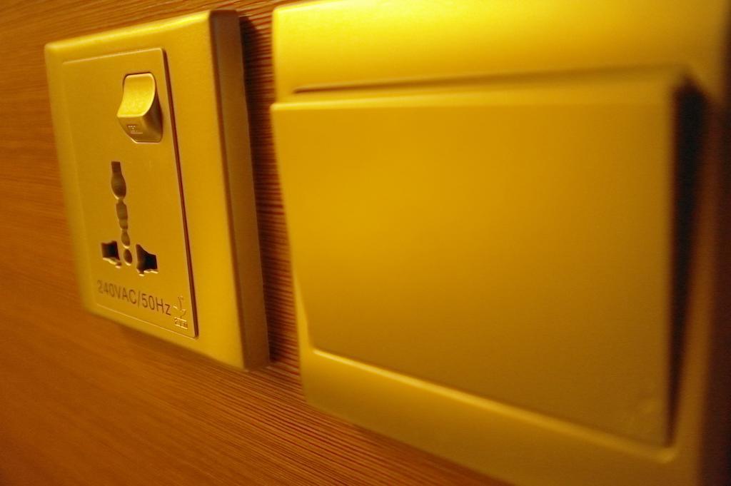 Super Single Female Capsule (Upper Deck),137393442:JPEG